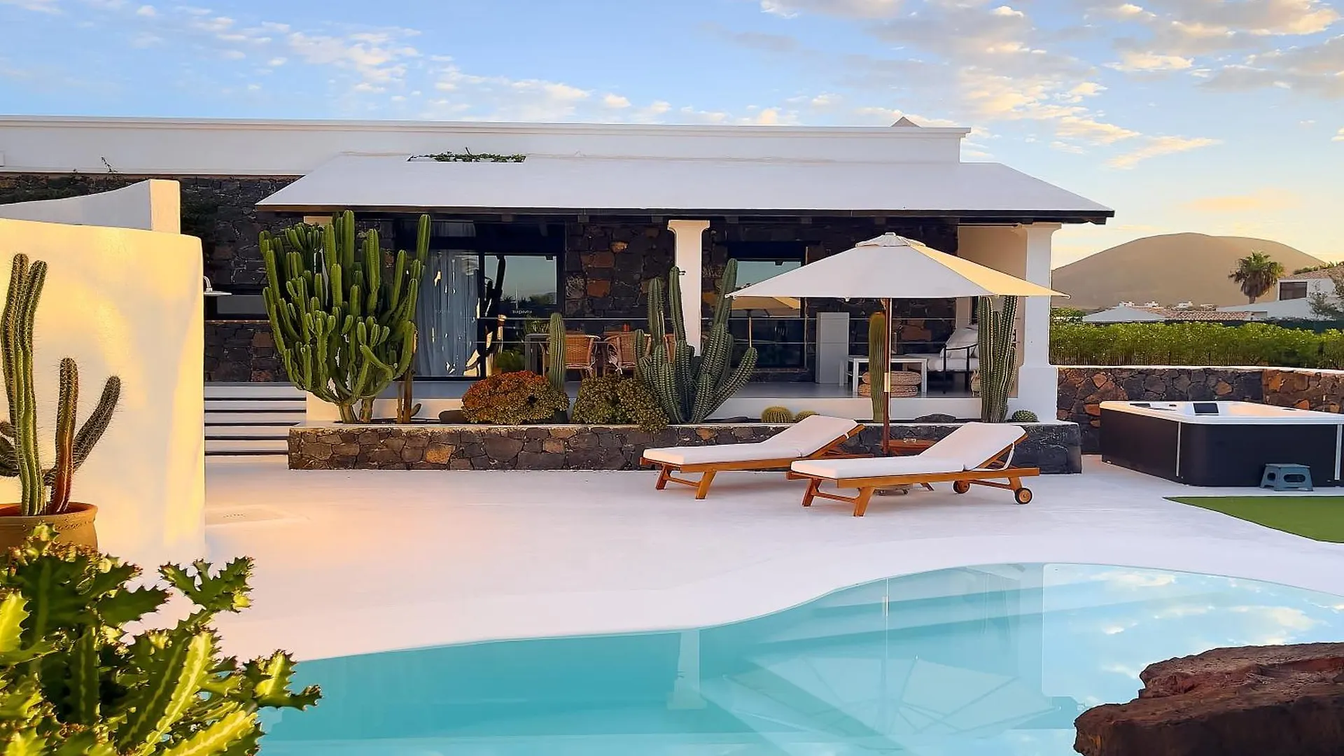 Villa Unique Homes Lajares (Adults Only)